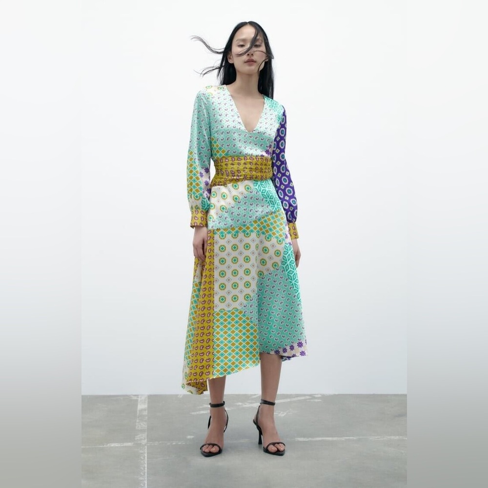 Zara Kleid Patchwork Print Midi Dress